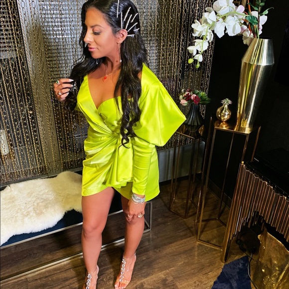 House of CB neon green blashes reunion dress! - Picture 2 of 6